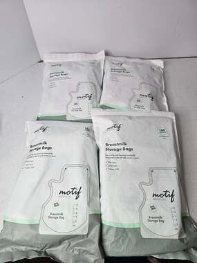 Motif breast milk storage bags 100ct lot of 4